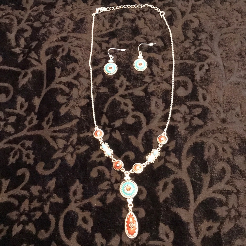 Necklace and earring set.